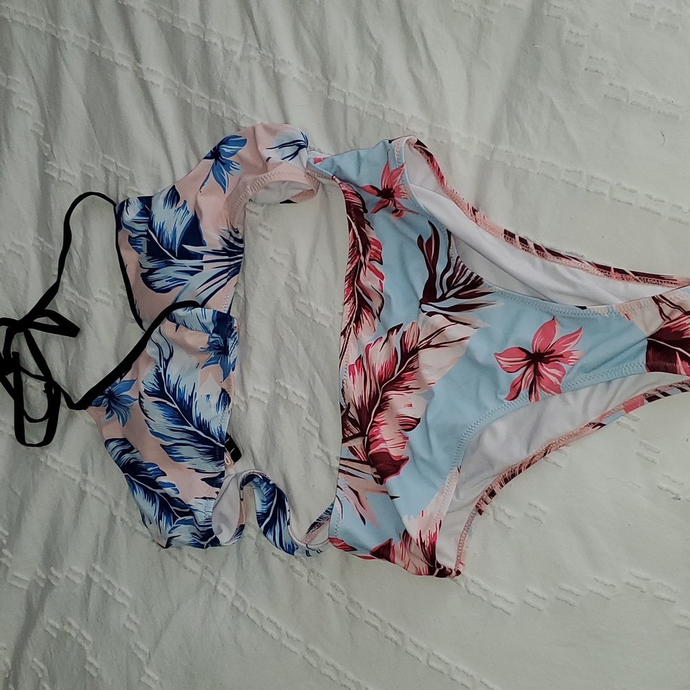 One piece swimsuit